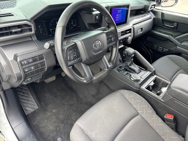 Used 2024 Toyota Tacoma SR5 AWD/4WD image 17