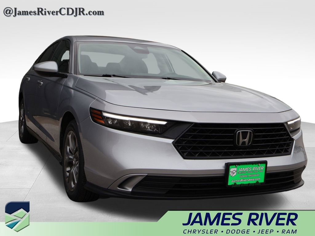 Used 2024 Honda Accord EX image 6