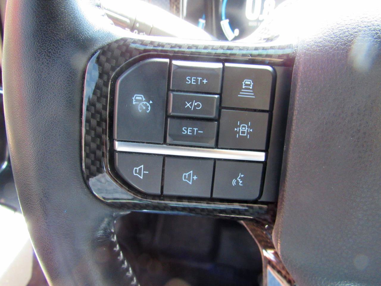 Used 2023 Ford F150 Lariat w/ Equipment Group 502A High AWD/4WD image 33