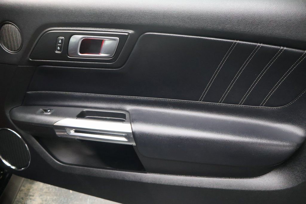 Used 2020 Ford Mustang Premium RWD image 13