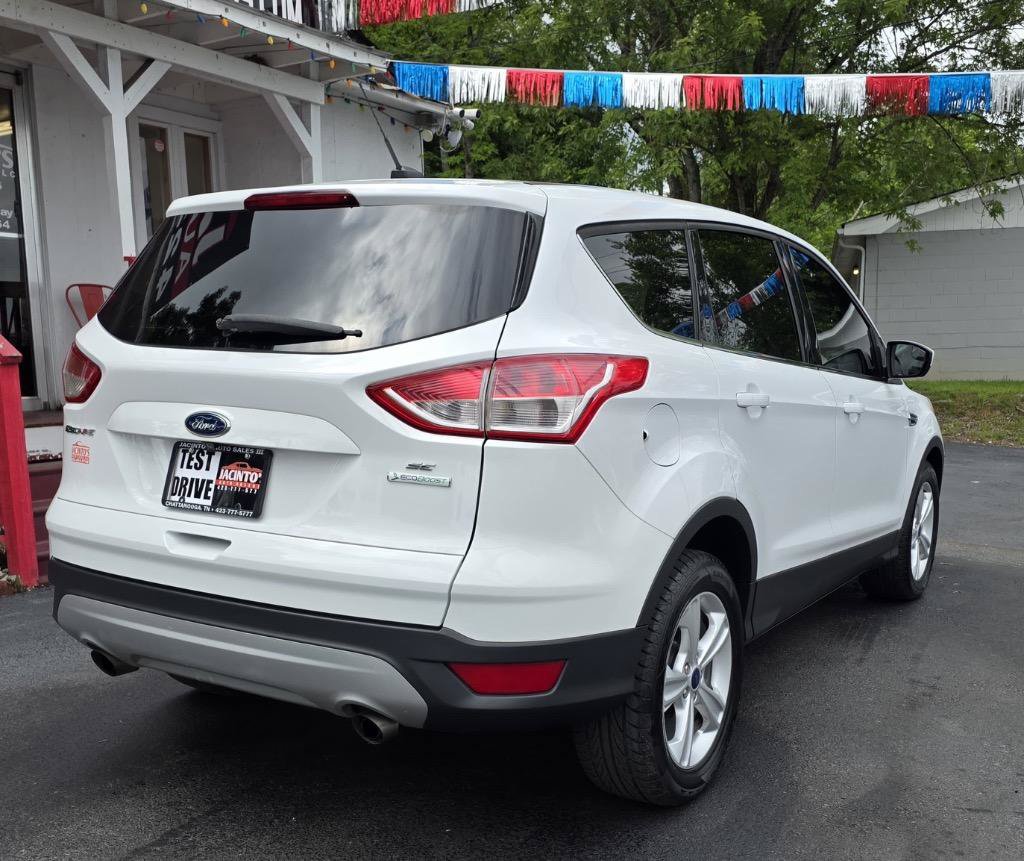 Used 2016 Ford Escape SE FWD image 9