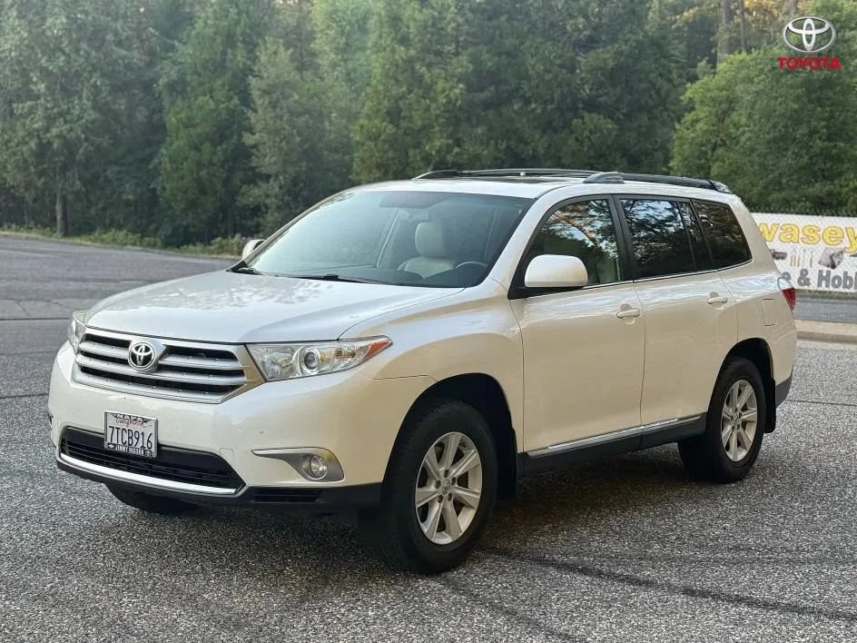 Used 2013 Toyota Highlander SE AWD/4WD image 10
