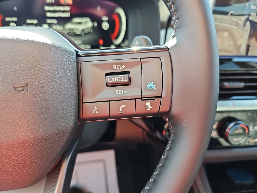 New 2026 Nissan Pathfinder Platinum FWD image 24