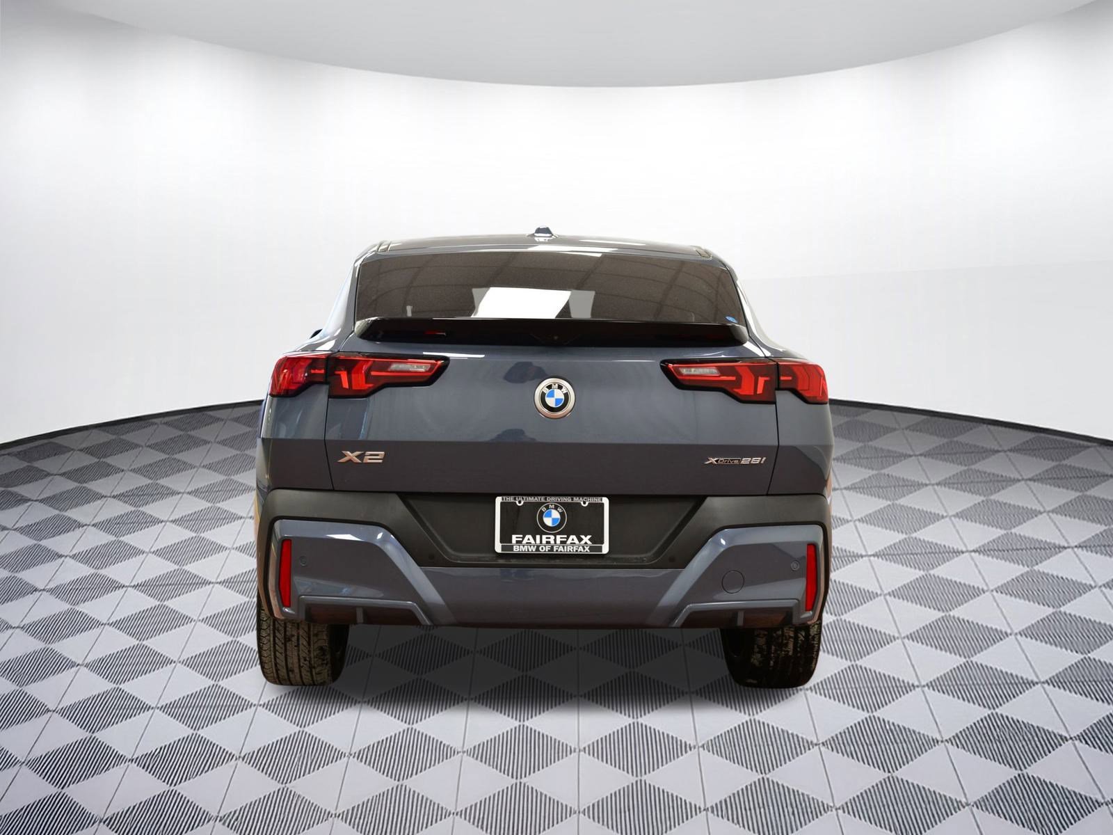 Certified 2025 BMW X2 xDrive28i image 7