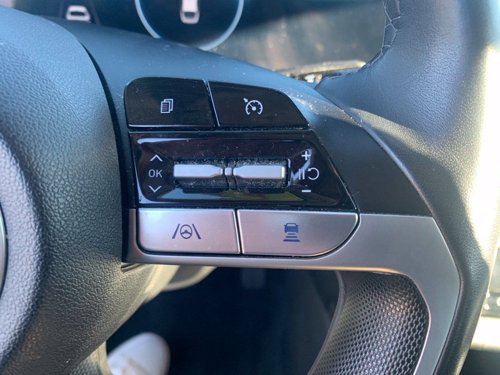 Used 2023 Hyundai Elantra SEL w/ Convenience Package FWD image 19