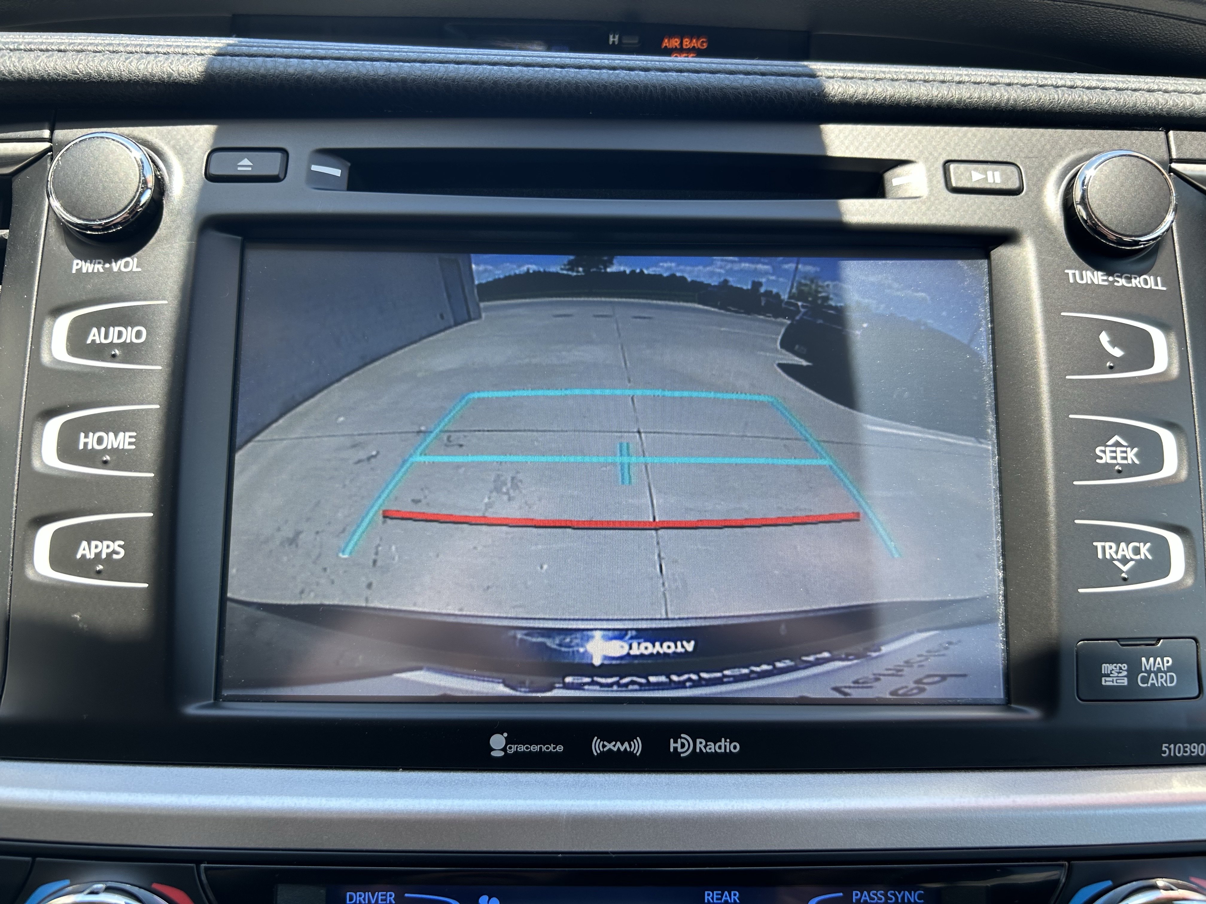 Used 2019 Toyota Highlander SE AWD/4WD image 31