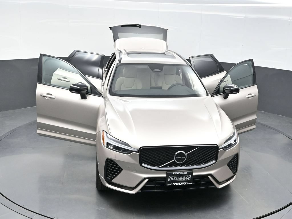 New 2026 Volvo XC60 T8 Plus w/ Protection Package Premier AWD/4WD image 37