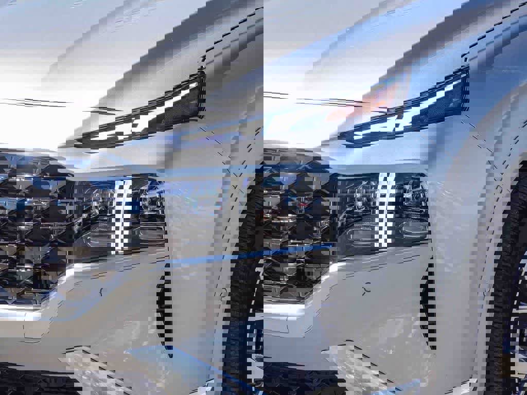 Used 2023 Hyundai Santa Fe Calligraphy image 8