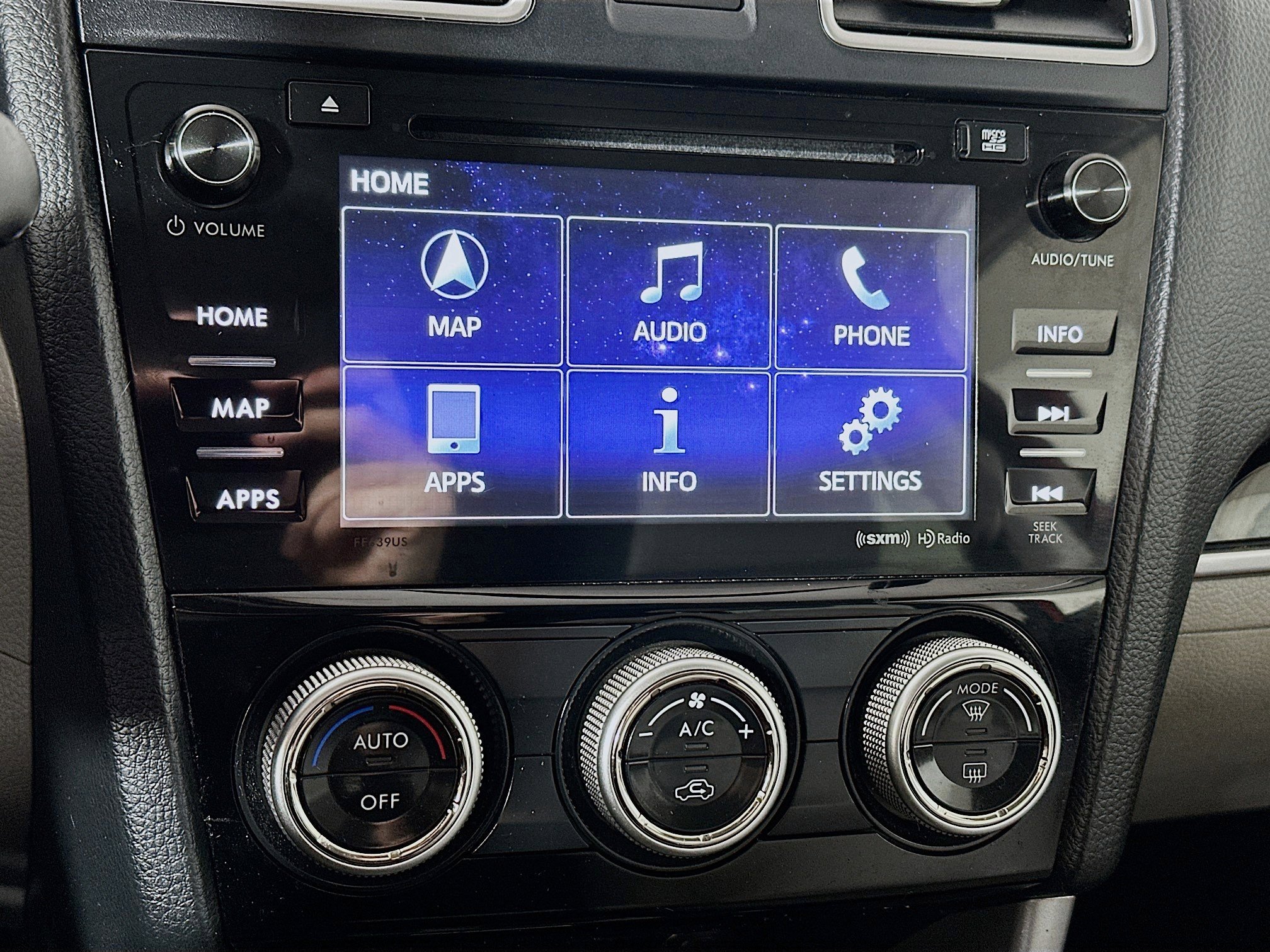 Used 2018 Subaru Forester 2.5i Limited image 16