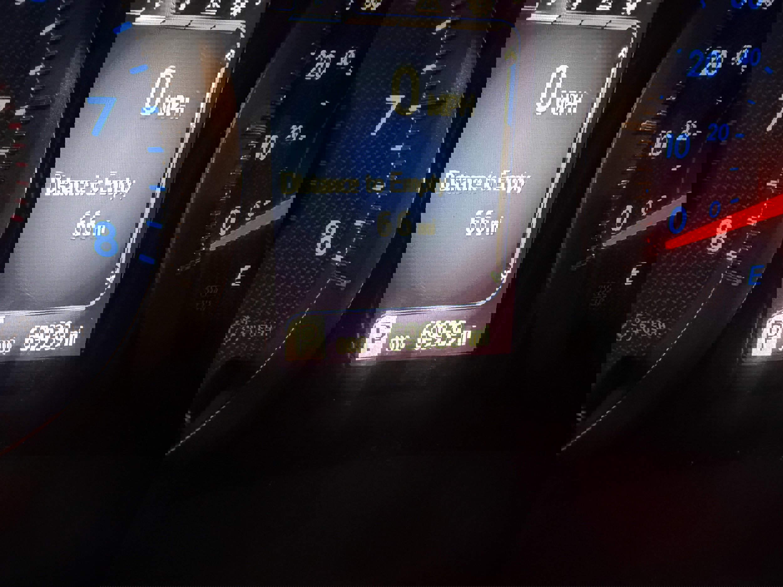 Used 2017 Toyota Sienna SE image 18