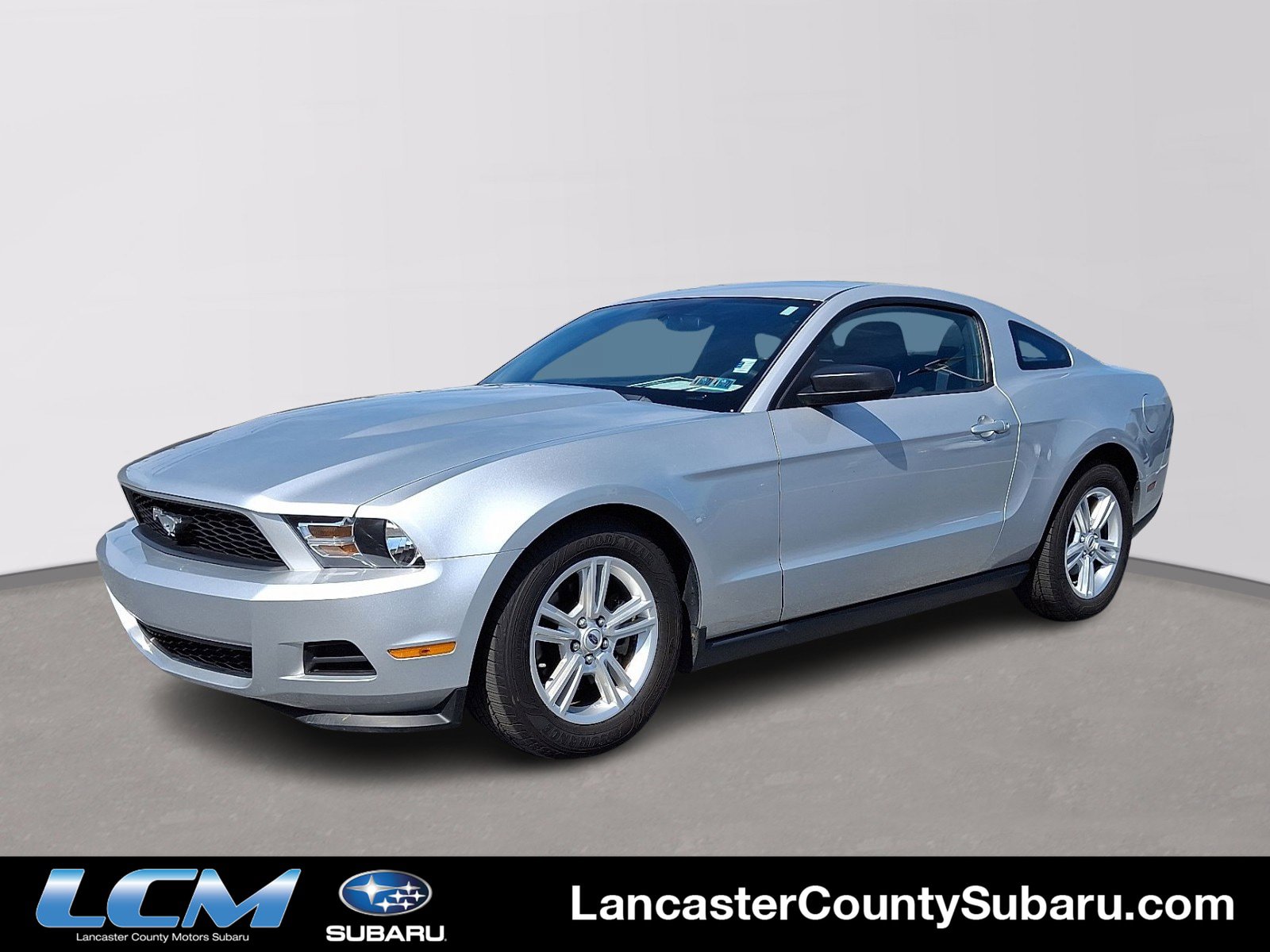 Used 2012 Ford Mustang Coupe RWD image 1