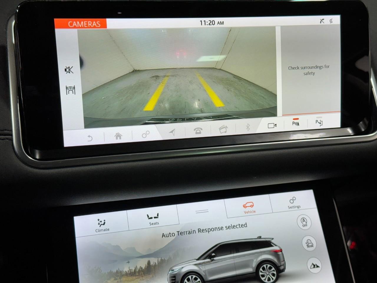 Used 2020 Land Rover Range Rover Evoque SE image 33