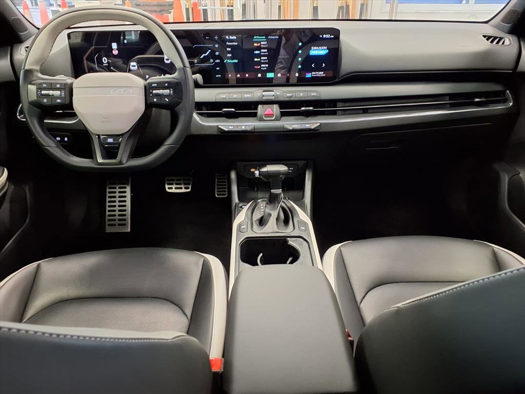 Used 2025 Kia K4 GT-Line Turbo image 15