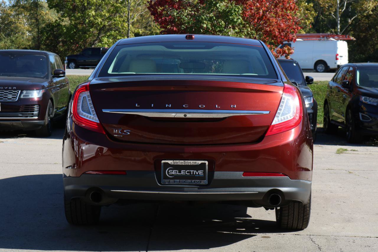 Used 2015 Lincoln MKS AWD w/ Equipment Group 201A image 9