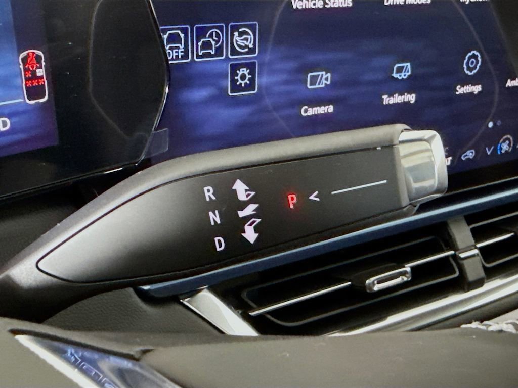 New 2026 Chevrolet Equinox EV LT image 17