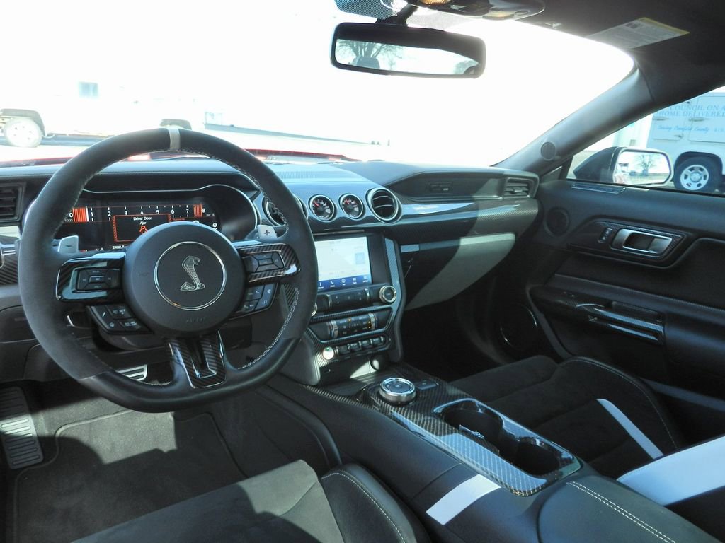 Used 2022 Ford Mustang Shelby GT500 w/ Carbon Fiber Track Pack image 21