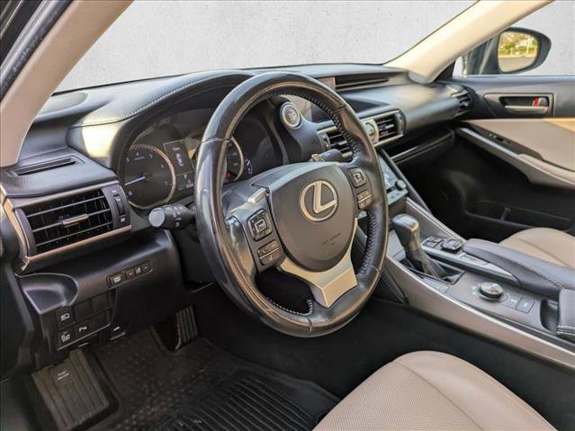 Used 2017 Lexus IS 200t image 10