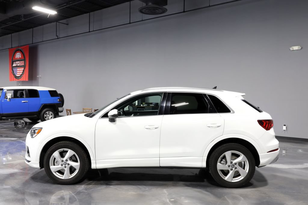 Used 2019 Audi Q3 2.0T Premium AWD/4WD image 4
