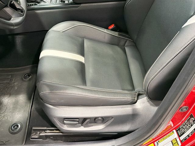 Used 2025 Toyota Camry SE w/ Multimedia Upgrade Package image 17