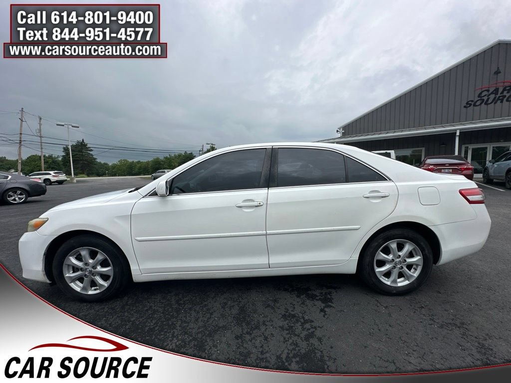 Used 2011 Toyota Camry LE w/ LE Extra-Value Pkg FWD image 3