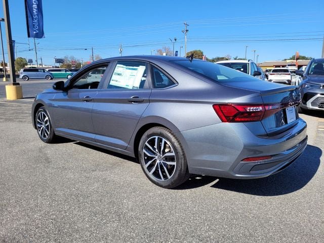 New 2026 Volkswagen Jetta SE FWD image 8