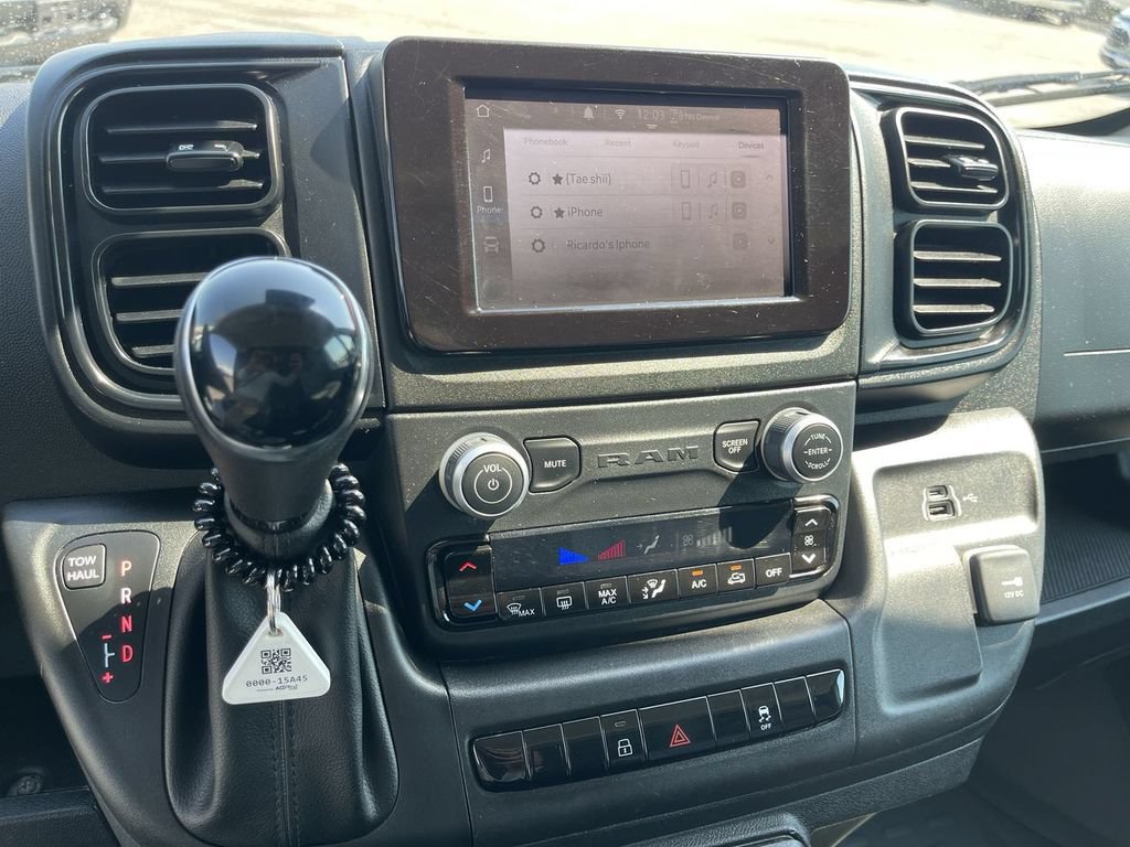 Used 2025 RAM ProMaster 2500 w/ Convenience Group FWD image 9