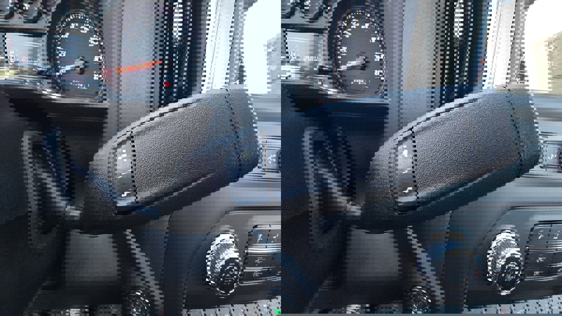 New 2025 GMC Sierra 2500 Pro w/ 1SA Pro Safety Plus Package image 32