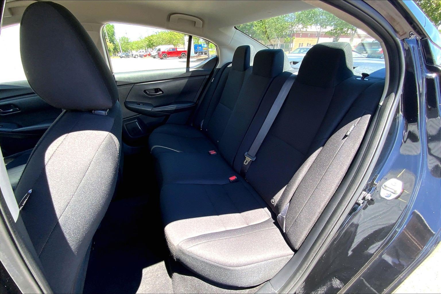 Used 2025 Nissan Sentra S FWD image 30