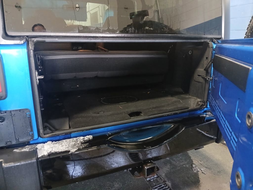 Used 2016 Jeep Wrangler Sport image 33