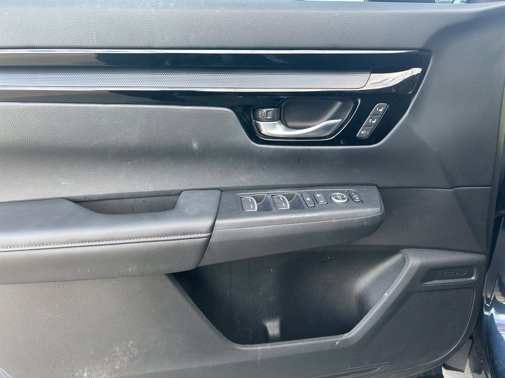 Used 2025 Honda CR-V EX-L image 18