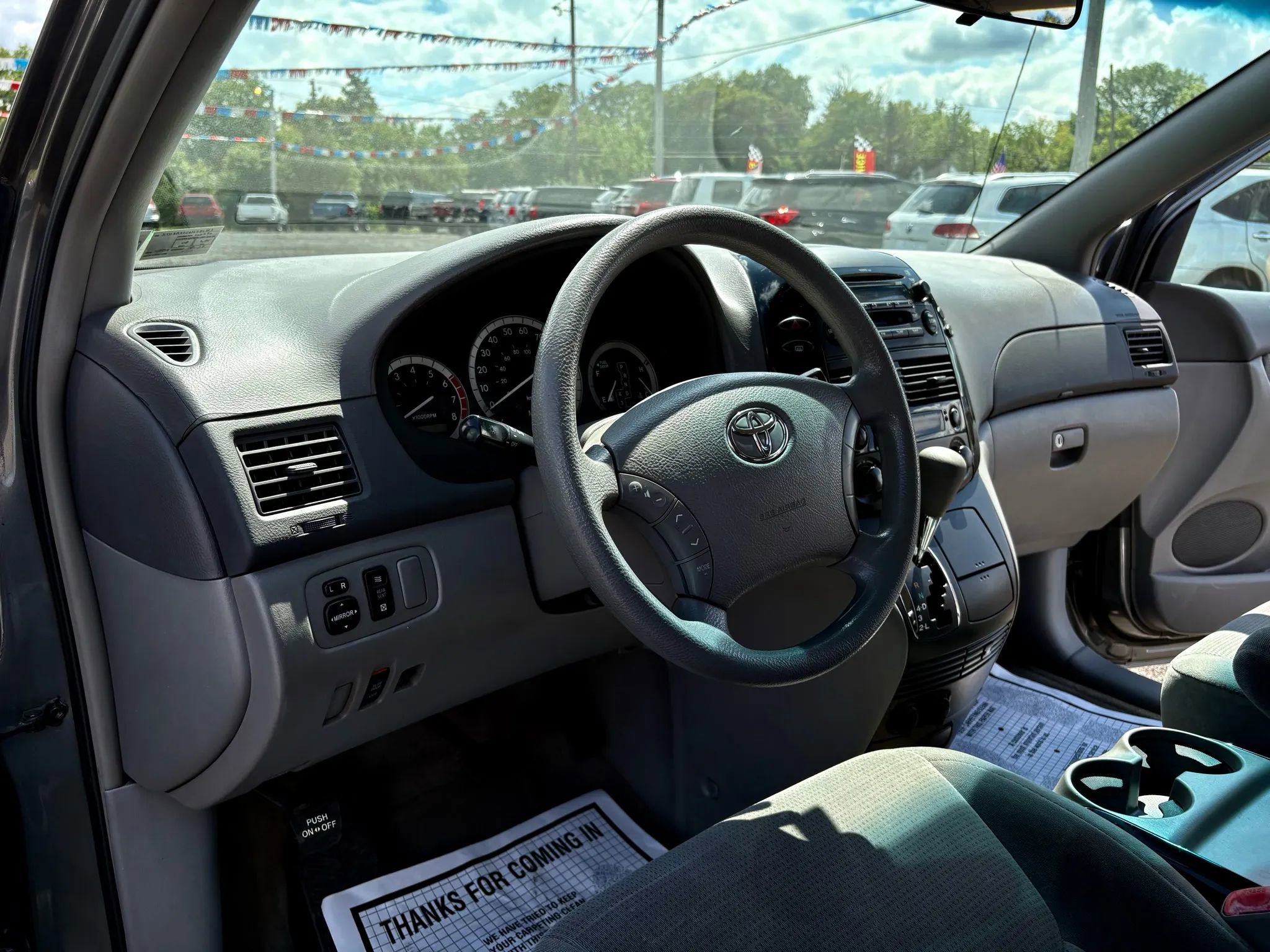 Used 2005 Toyota Sienna LE image 14