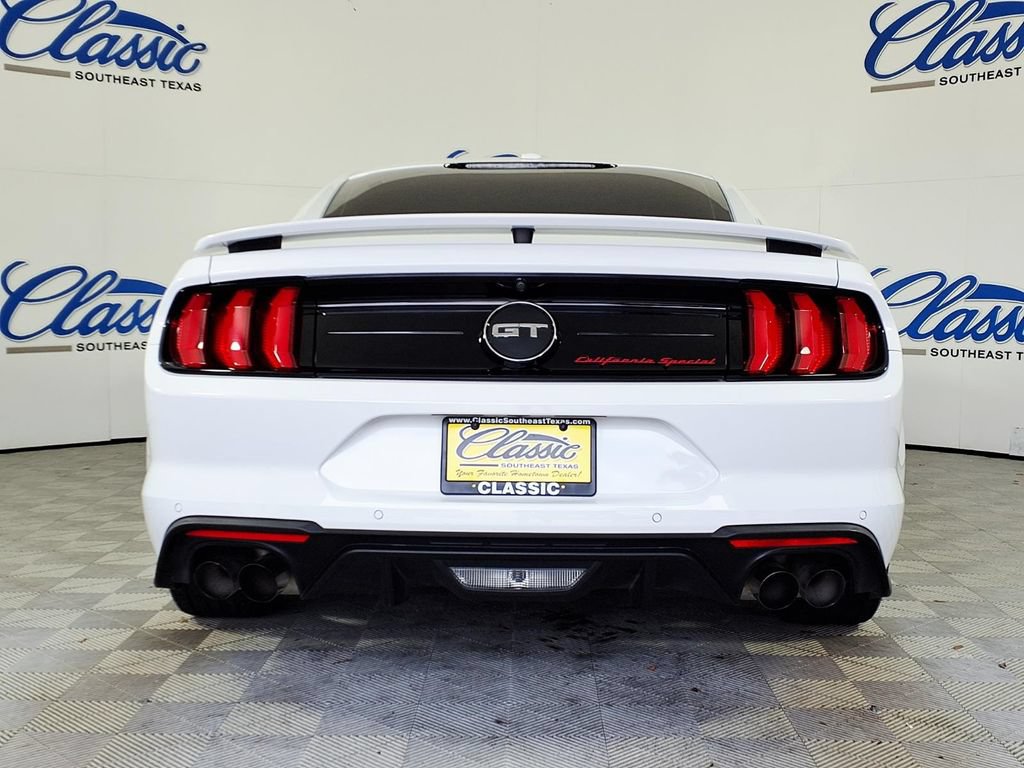 Used 2019 Ford Mustang GT Premium w/ Equipment Group 401A RWD image 4