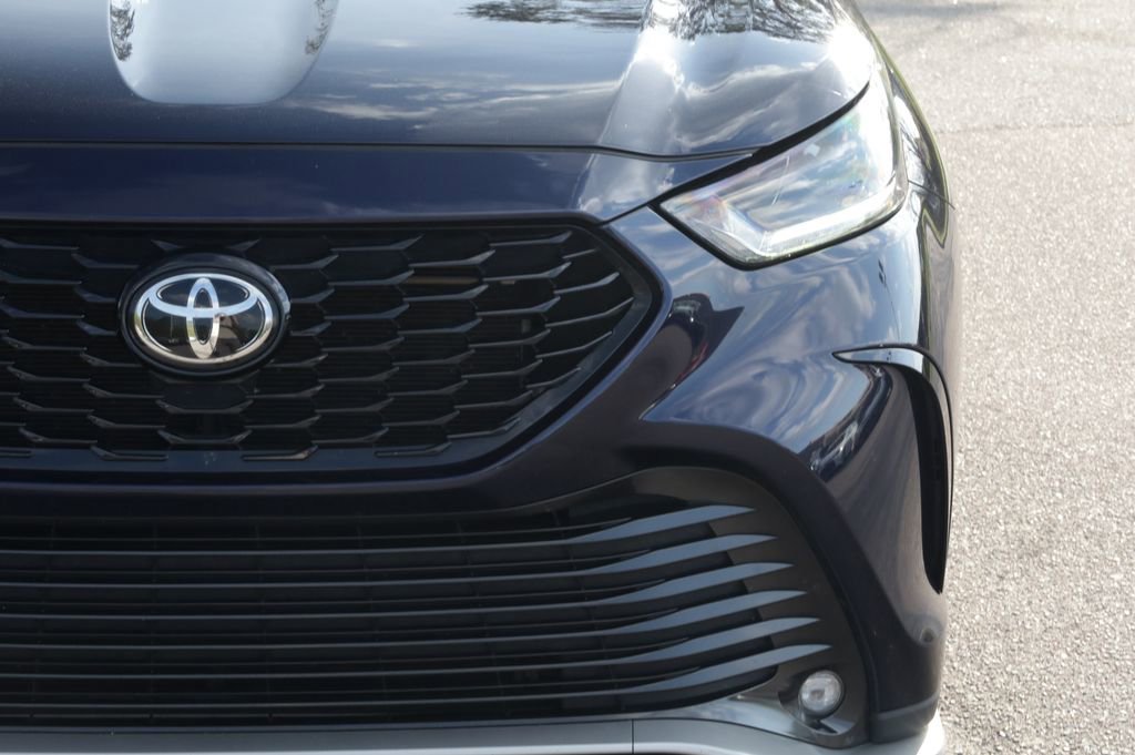 Used 2023 Toyota Highlander XSE image 19