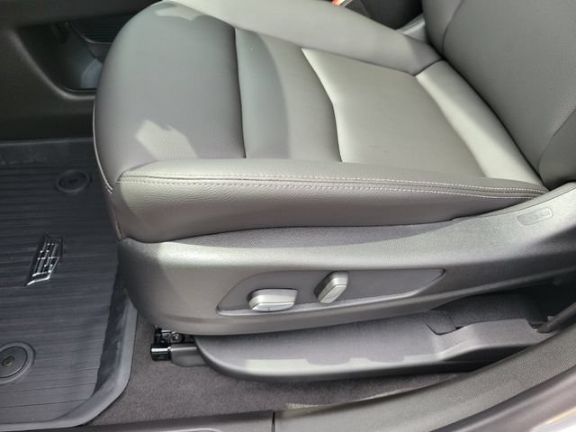 New 2026 Cadillac XT5 Luxury w/ LPO, Floor Liner Package AWD/4WD image 20