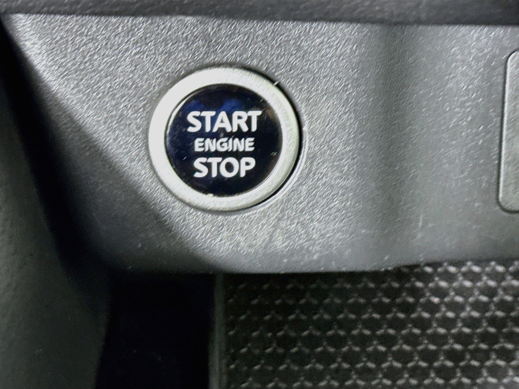 Used 2023 Nissan Rogue SV FWD image 21