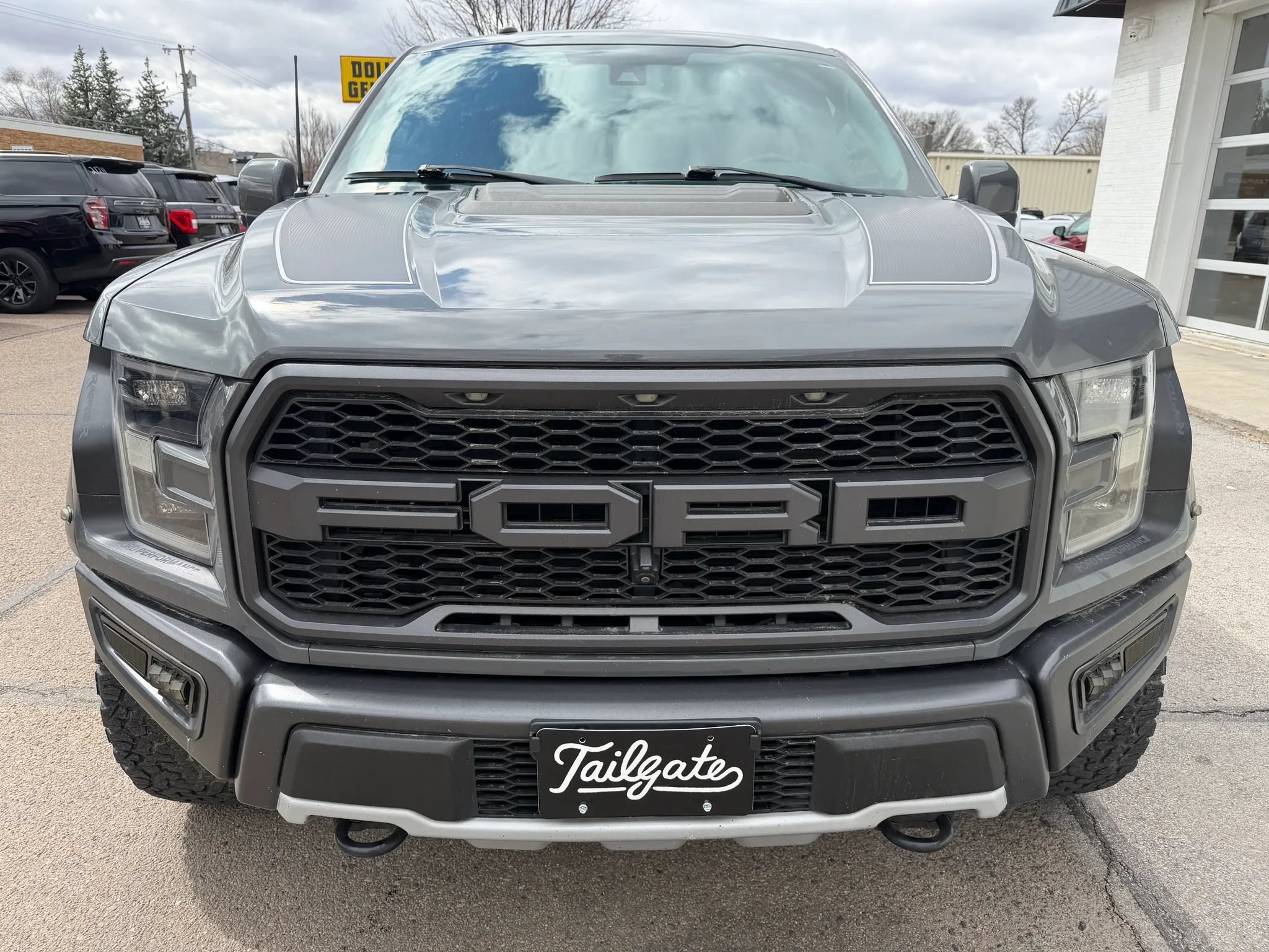Used 2018 Ford F150 Raptor w/ Equipment Group 802A Luxury AWD/4WD image 3