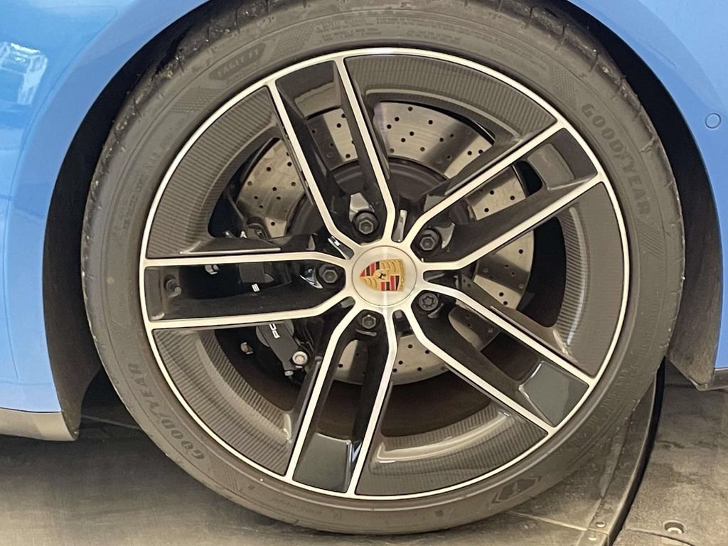 Certified 2026 Porsche 911 Carrera GTS RWD image 12