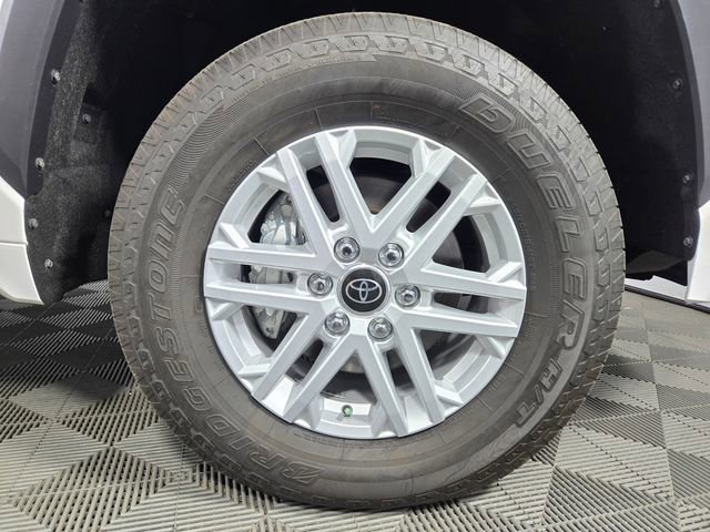 Used 2024 Toyota Tundra SR5 w/ SR5 Convenience Package image 11