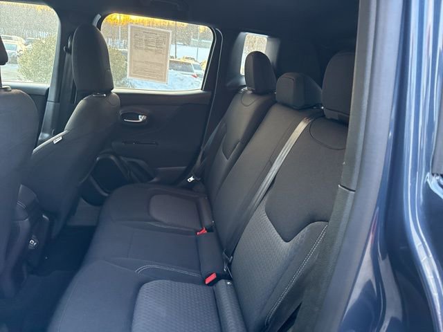 Used 2021 Jeep Renegade Latitude image 28