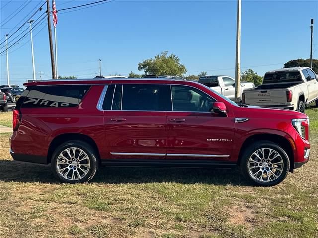 New 2026 GMC Yukon XL Denali w/ Denali Reserve Package AWD/4WD image 14