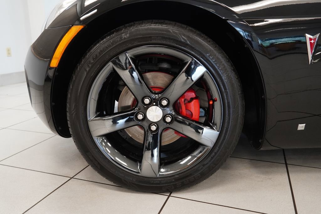 Used 2007 Pontiac Solstice Convertible RWD image 13