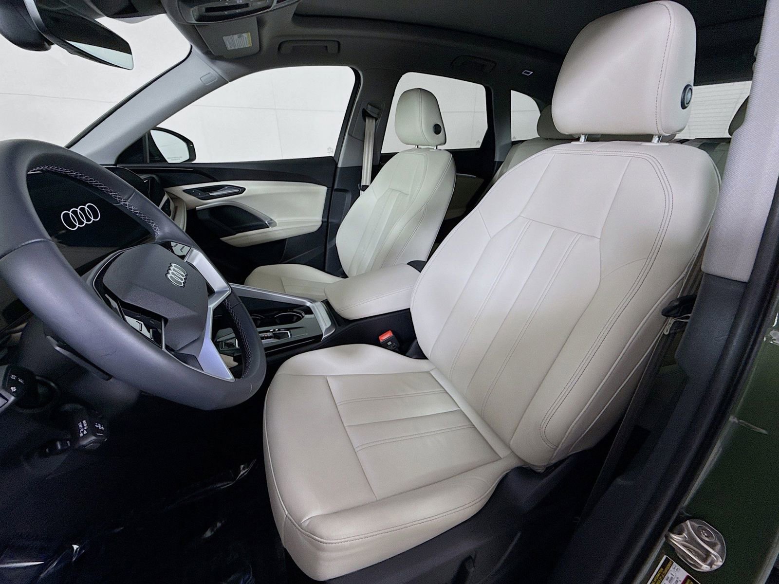 Used 2025 Audi Q5 Premium AWD/4WD image 5