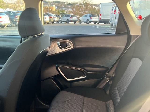 Used 2023 Kia Soul S image 24