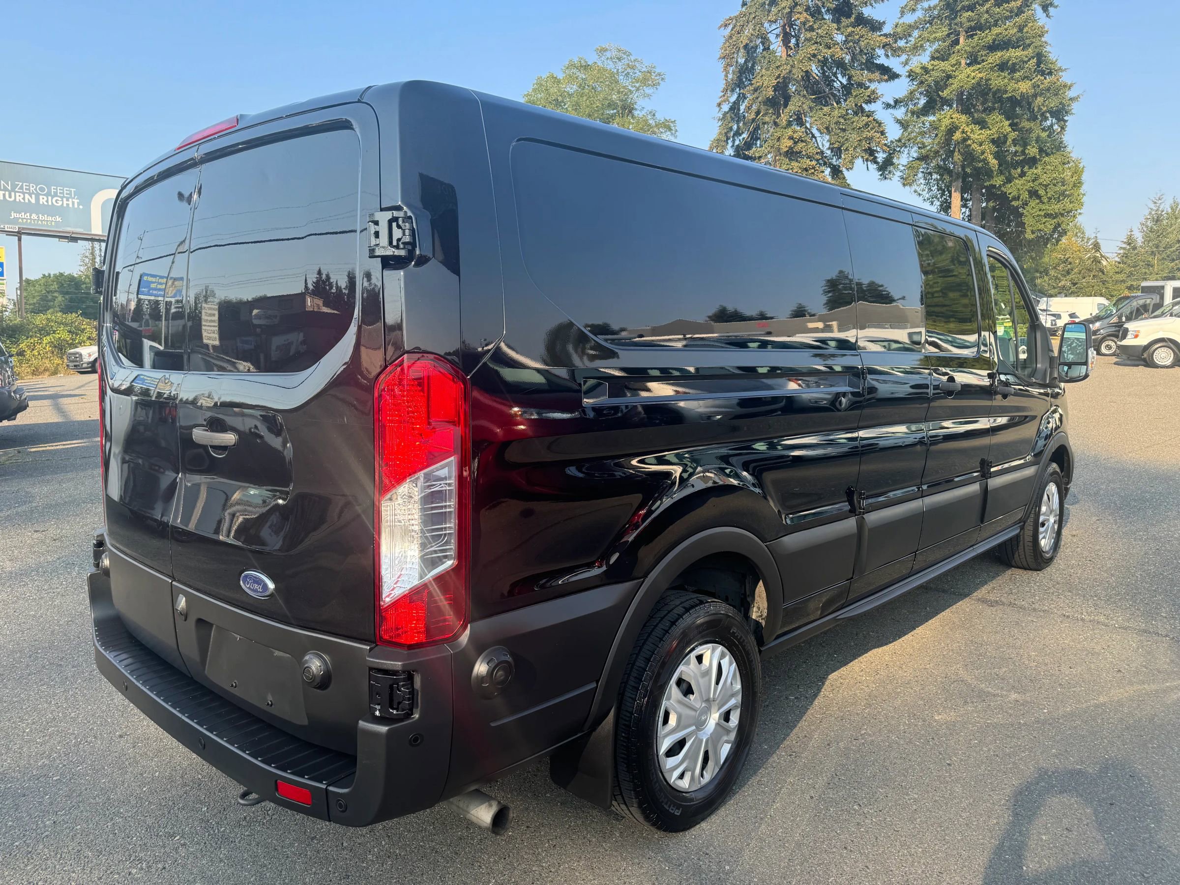 Used 2020 Ford Transit 250 Low Roof w/ Exterior Upgrade Package image 7