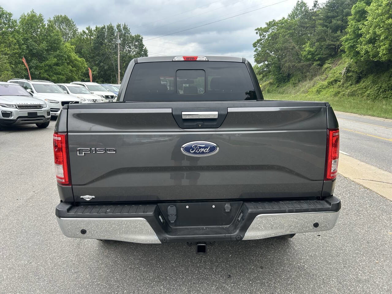 Used 2015 Ford F150 XLT w/ Equipment Group 302A Luxury image 6