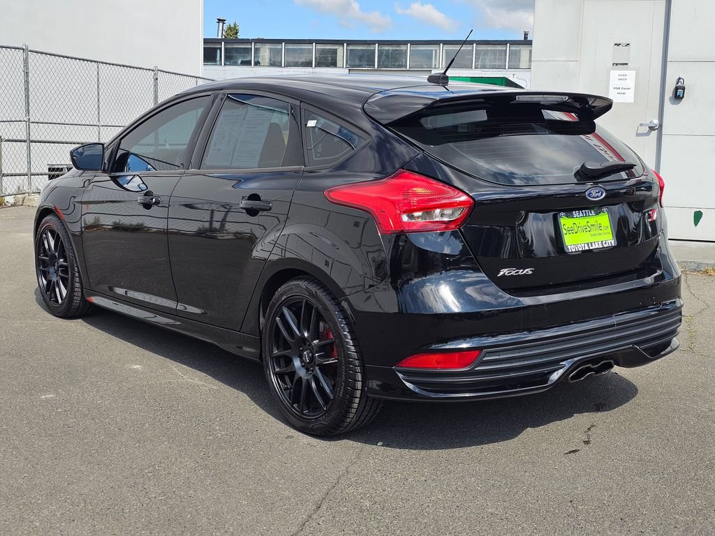 Used 2016 Ford Focus ST FWD image 5