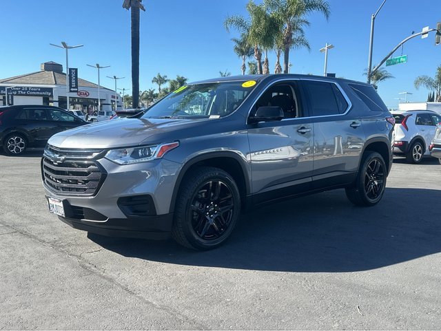 Used 2020 Chevrolet Traverse LS w/ LPO, Black Accent Package image 3