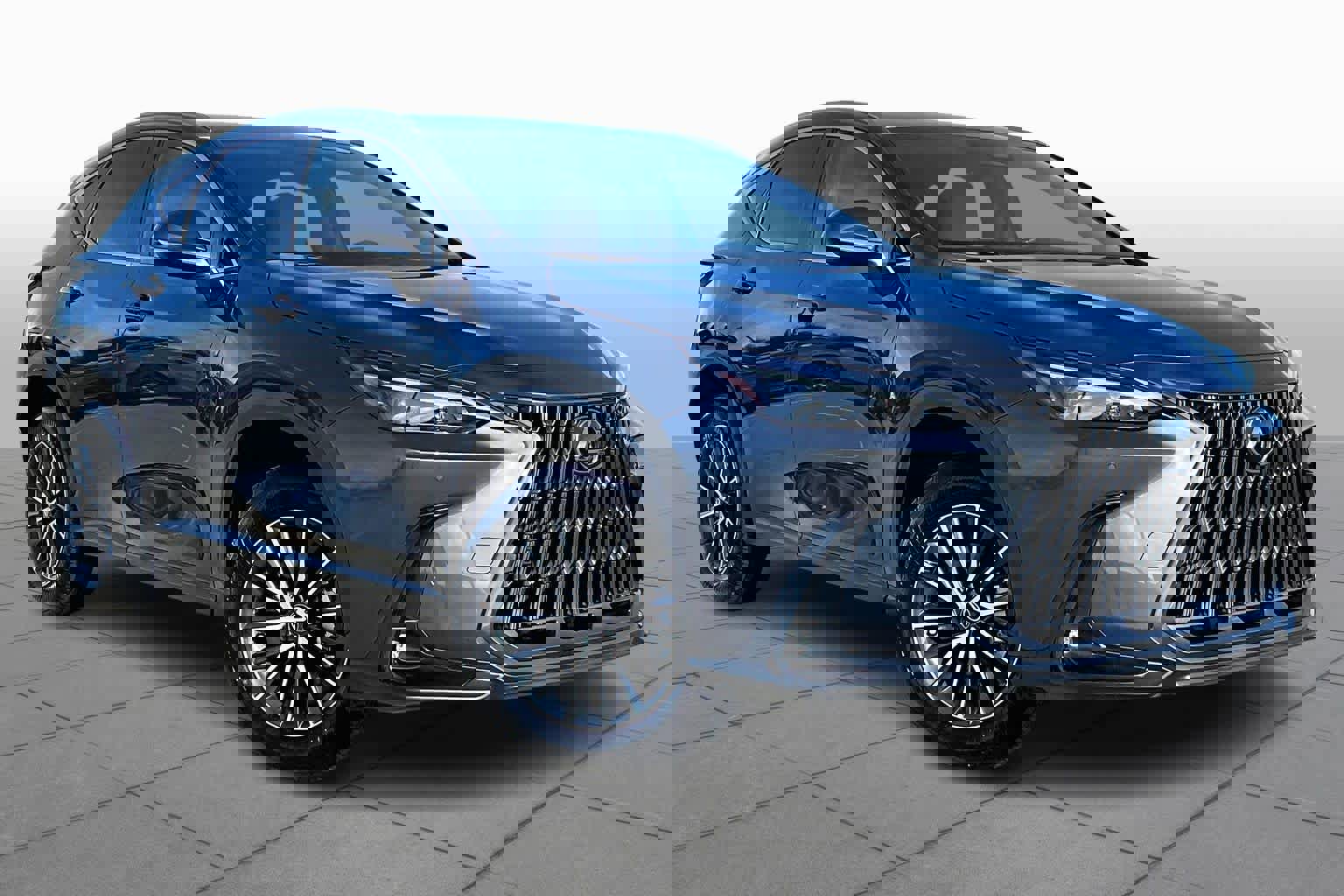 Certified 2025 Lexus NX 250 FWD w/ Premium Package image 2