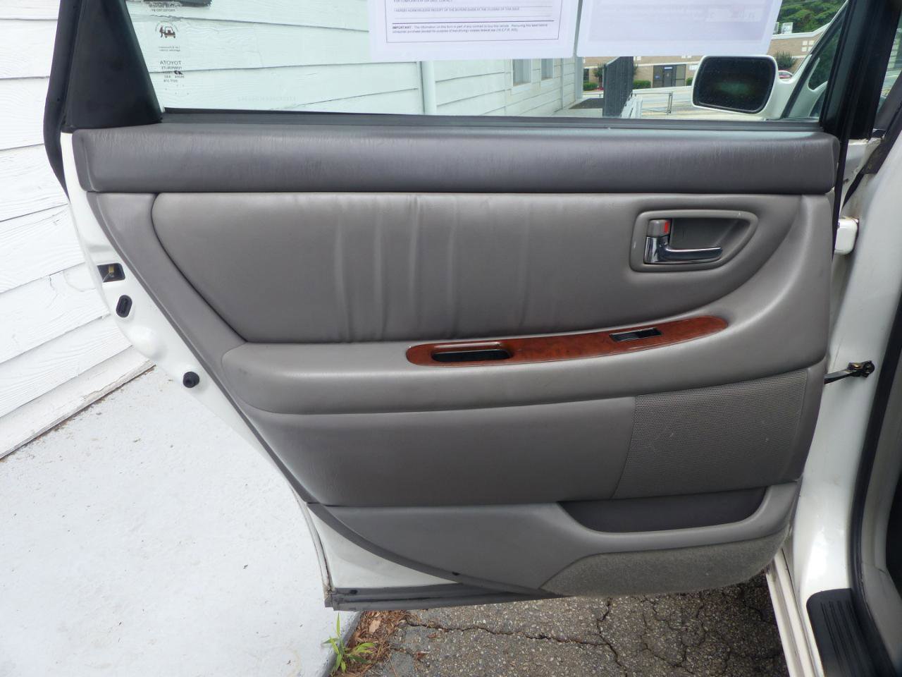 Used 2004 Toyota Avalon XL FWD image 10