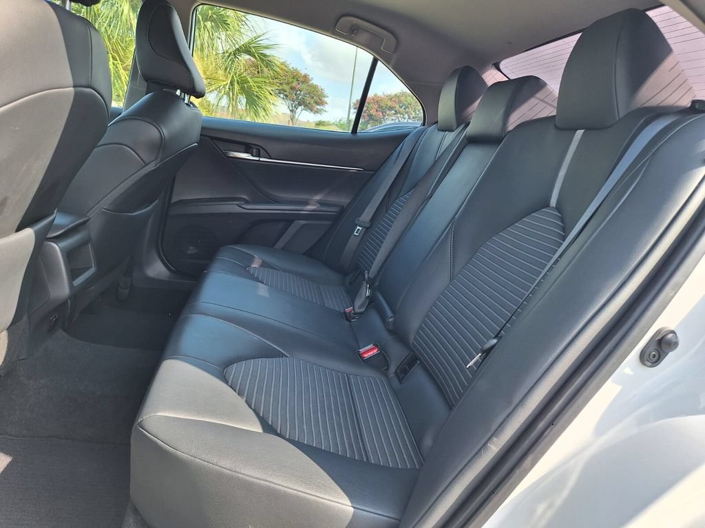 Used 2023 Toyota Camry SE FWD image 22